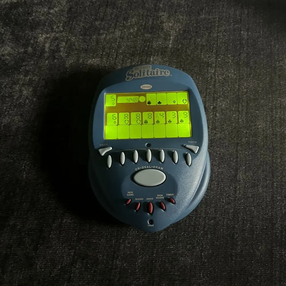 Radica Big Screen Solitaire Handheld Electronic Game 2004 Blue Tested Working
